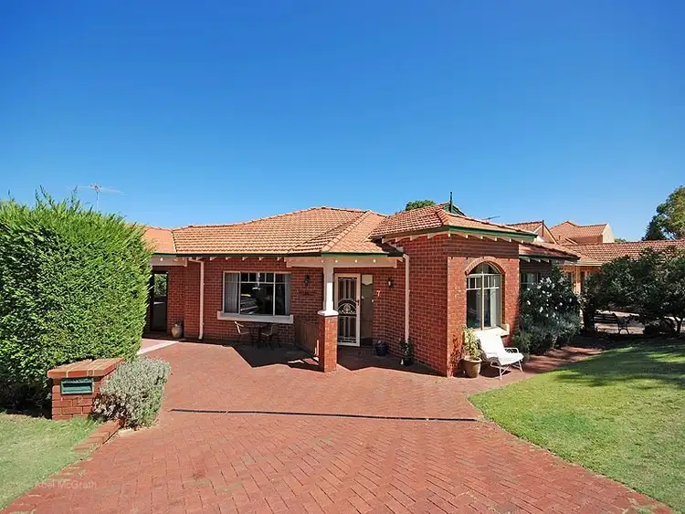 7 Bromilow Green, Mount Claremont WA 6010