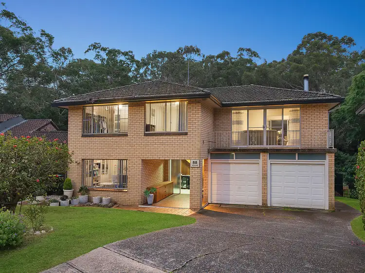 88 Allwood Crescent, Lugarno NSW 2210