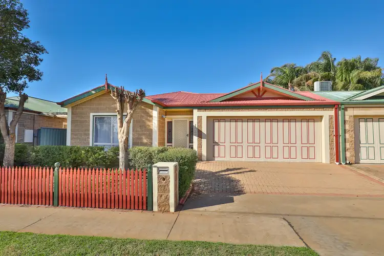 102 Riverside Avenue, Mildura VIC 3500