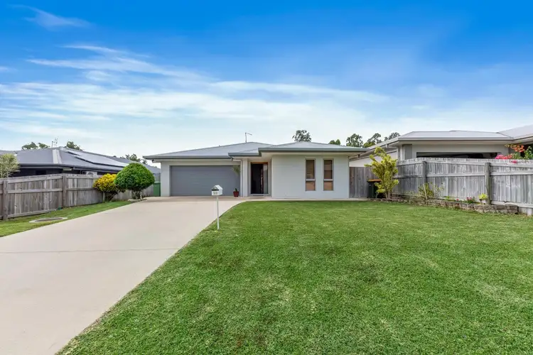 17 Twin Creek Court, Cannonvale QLD 4802