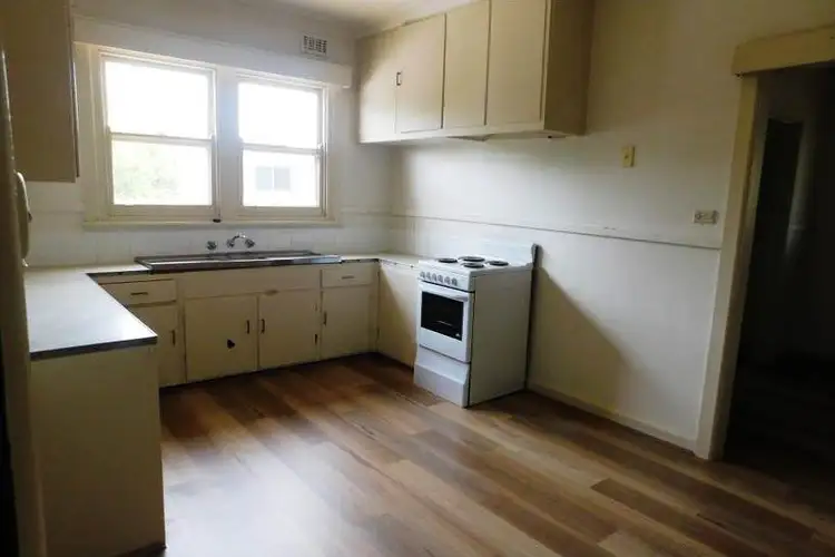 Third view of Homely townhouse listing, 1/23 Wilson Street, Wodonga VIC 3690