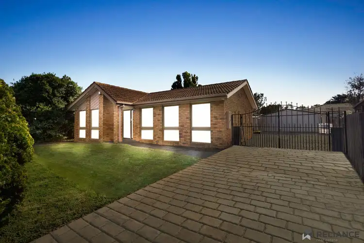 25 Cambrian Way, Melton West VIC 3337