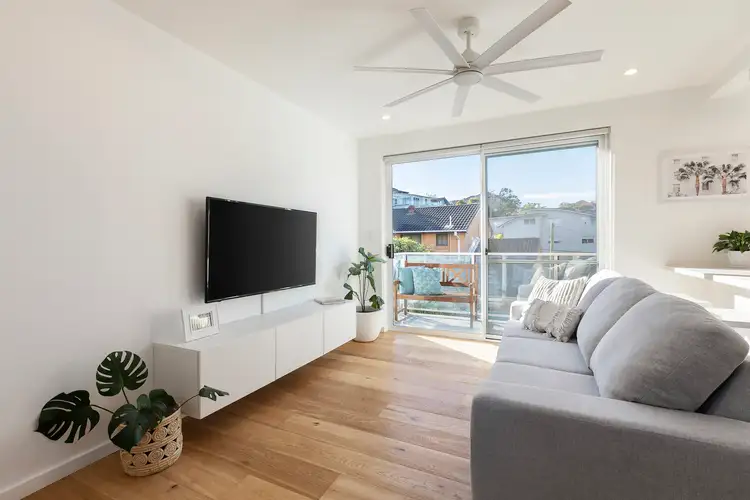 Main view of Homely unit listing, 7/70 Queenscliff Road, Queenscliff NSW 2096