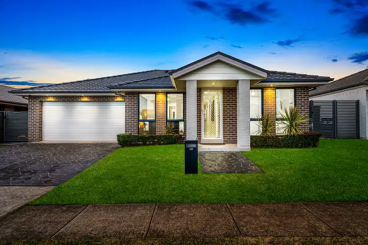 16 Jenkin Street, Ropes Crossing NSW 2760