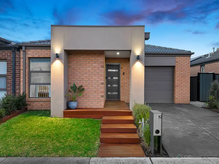 Main view of Homely house listing, 19 Dellinea Street, Cranbourne North VIC 3977