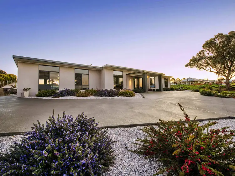 32 Robert Hoddle Grove, Mudgee NSW 2850