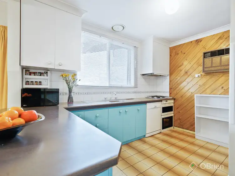 Fifth view of Homely house listing, 6 Milan Court, Bonbeach VIC 3196