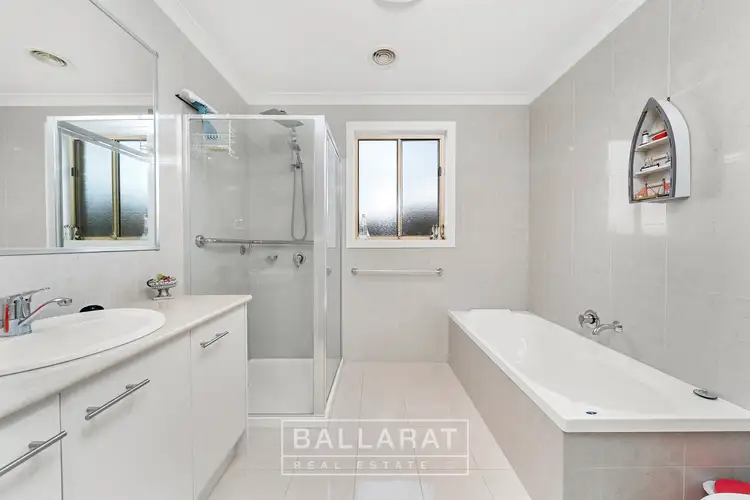Fifth view of Homely house listing, 1 Kenvarra Court, Black Hill VIC 3350