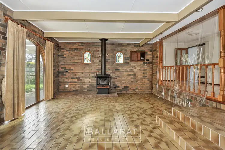 Second view of Homely house listing, 5 Victor Court, Maryborough VIC 3465