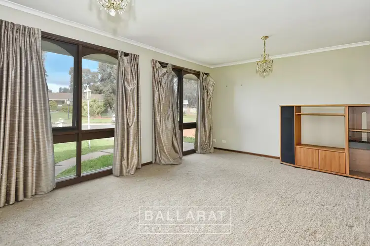 Third view of Homely house listing, 5 Victor Court, Maryborough VIC 3465