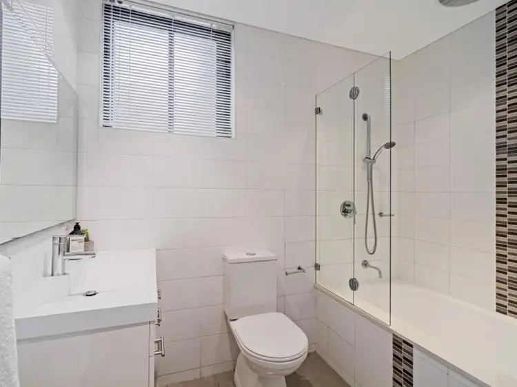 Fifth view of Homely apartment listing, 3/23 Lydbrook Street, Westmead NSW 2145