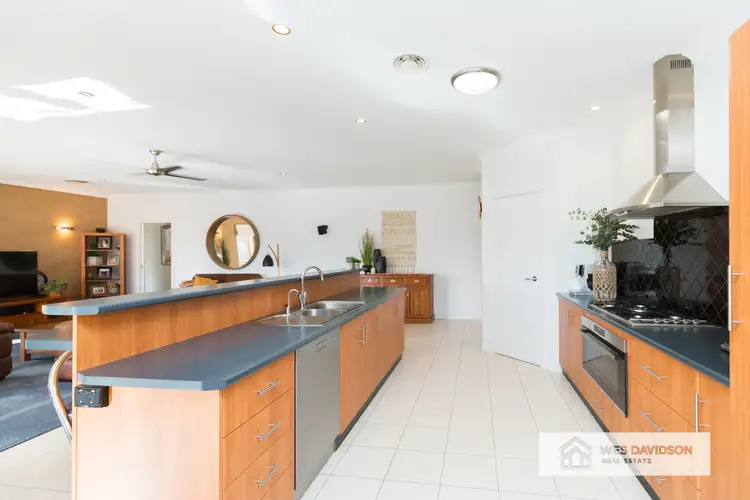 Fourth view of Homely house listing, 2 Regal Court, Horsham VIC 3400