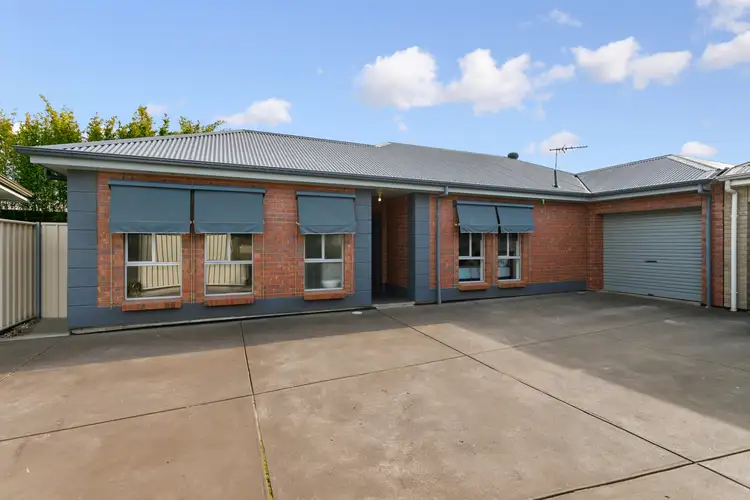 5a Cowra Crescent, Park Holme SA 5043