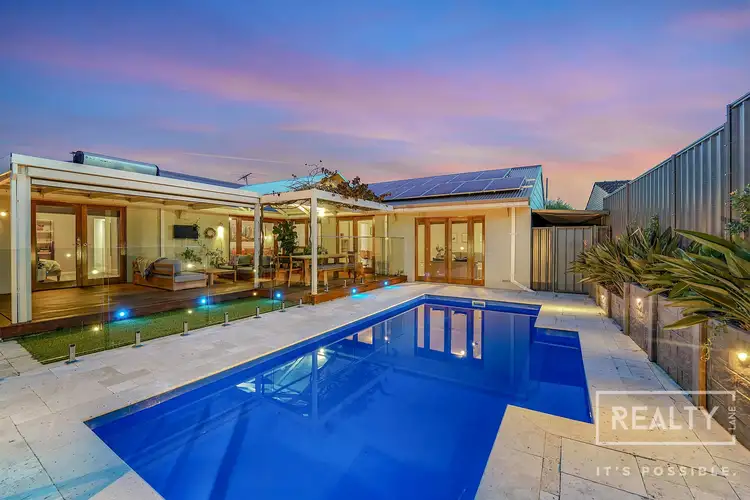 3 Quarndon Close, Carine WA 6020