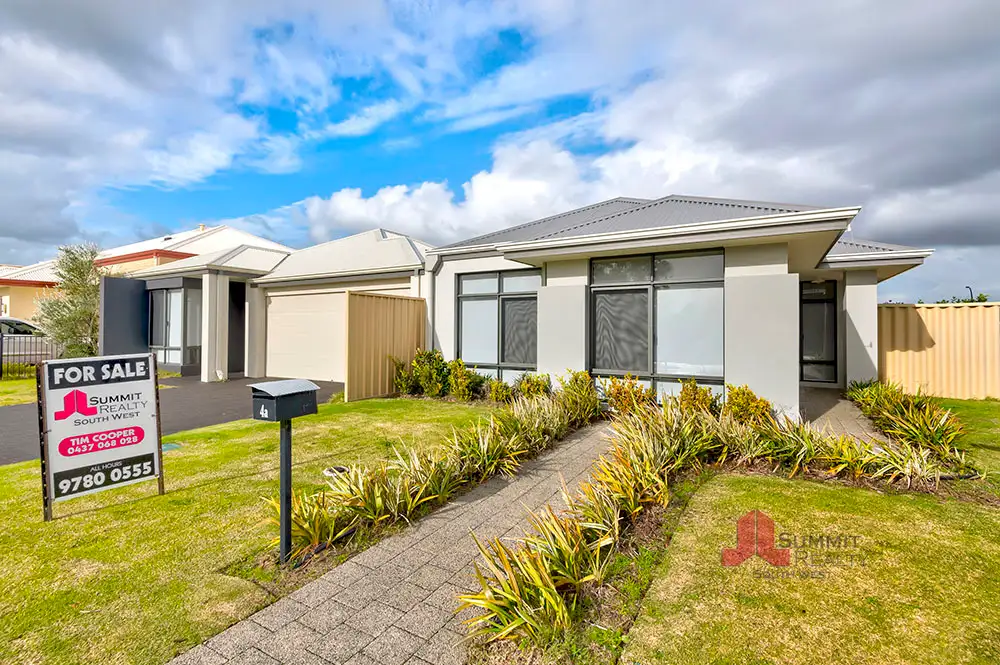 Main view of Homely unit listing, 4A Crystal Bend, Dalyellup WA 6230