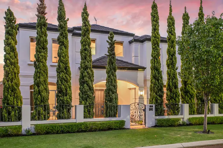 23 Water Crest Gardens, Gwelup WA 6018