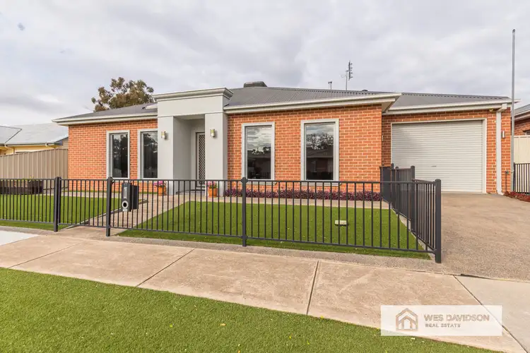 Main view of Homely townhouse listing, 17 Ivy Street, Horsham VIC 3400