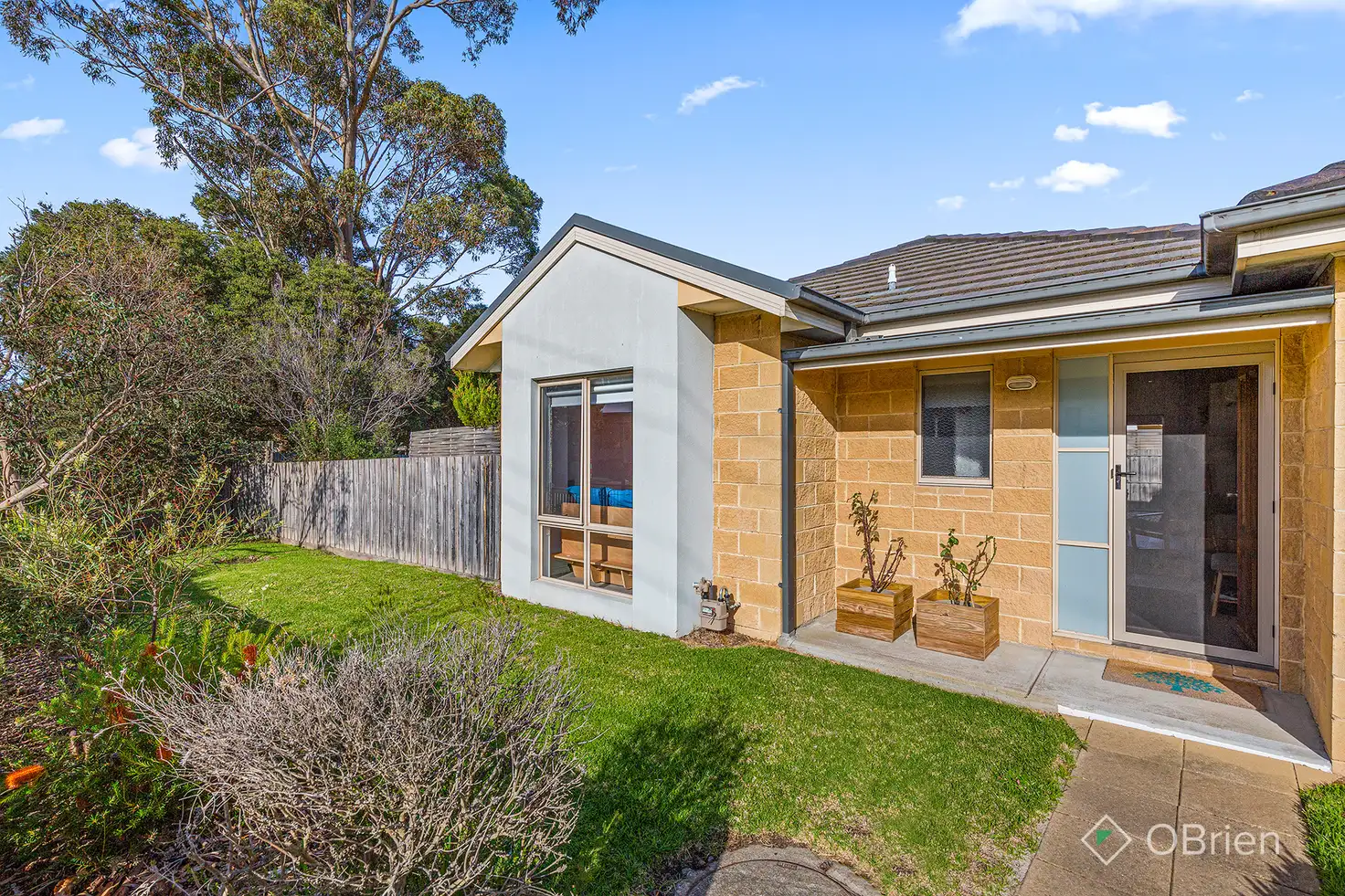 Main view of Homely unit listing, 1/100 The Crescent, Tyabb VIC 3913
