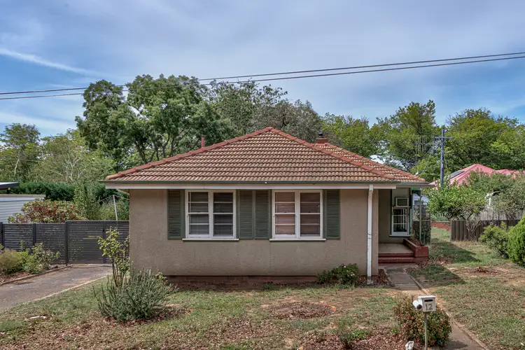 12 Caladenia Street