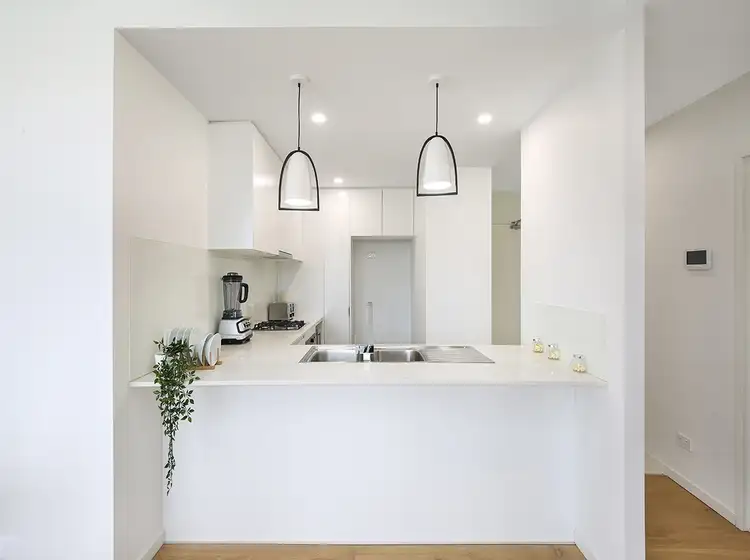 Third view of Homely apartment listing, 302/6 Beatson Street, Wollongong NSW 2500