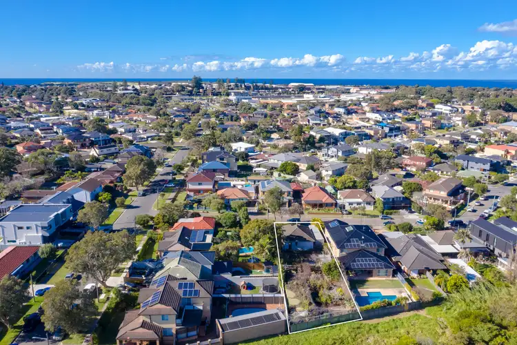 Main view of Homely house listing, 2 Wills Avenue, Chifley NSW 2036