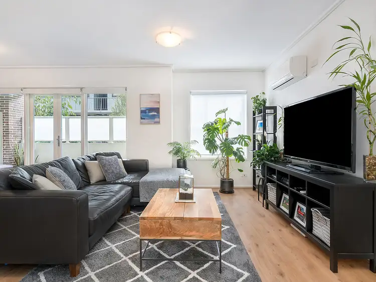 Main view of Homely apartment listing, 15/135 Brighton Road, Elwood VIC 3184