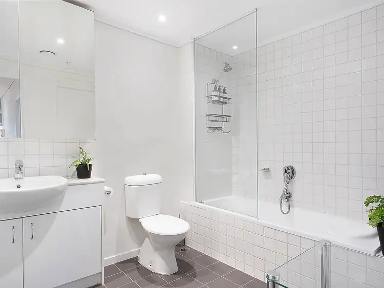 Fifth view of Homely apartment listing, 15/135 Brighton Road, Elwood VIC 3184