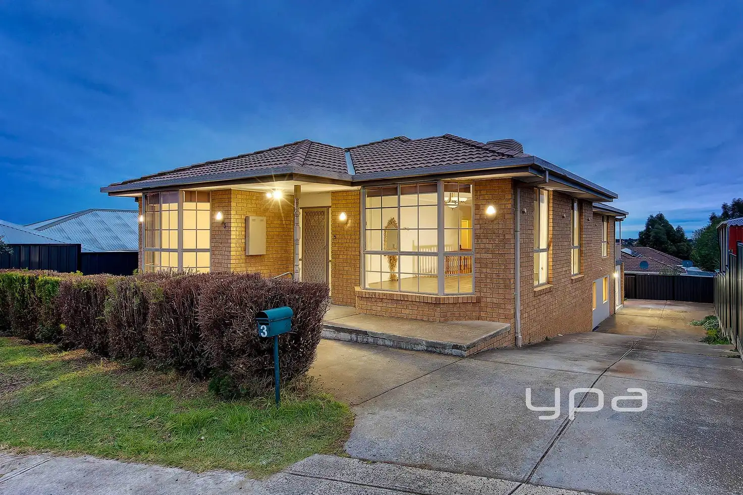 Main view of Homely house listing, 3 Redwood Close, Meadow Heights VIC 3048