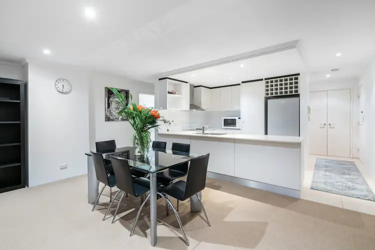 2/138 Mounts Bay Road, Perth WA 6000