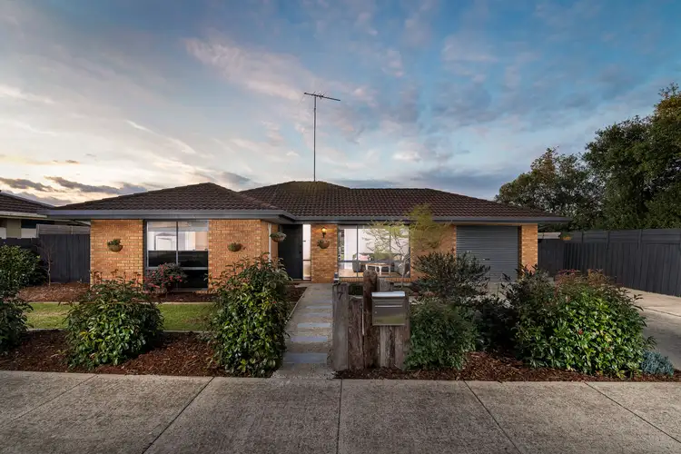 7 Meadenhall Drive, St Albans Park VIC 3219