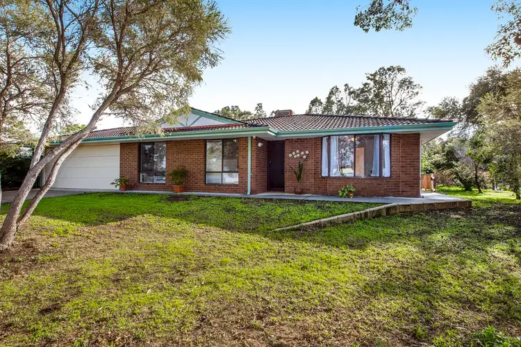 5 Sapphire Court, Mount Richon WA 6112
