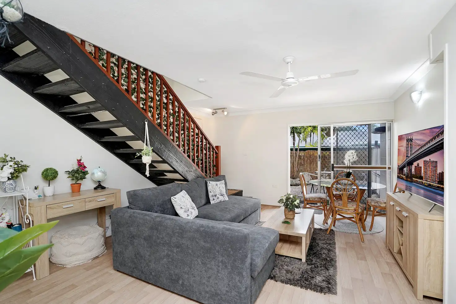 Main view of Homely townhouse listing, 6/11 Crathern Close, Edge Hill QLD 4870