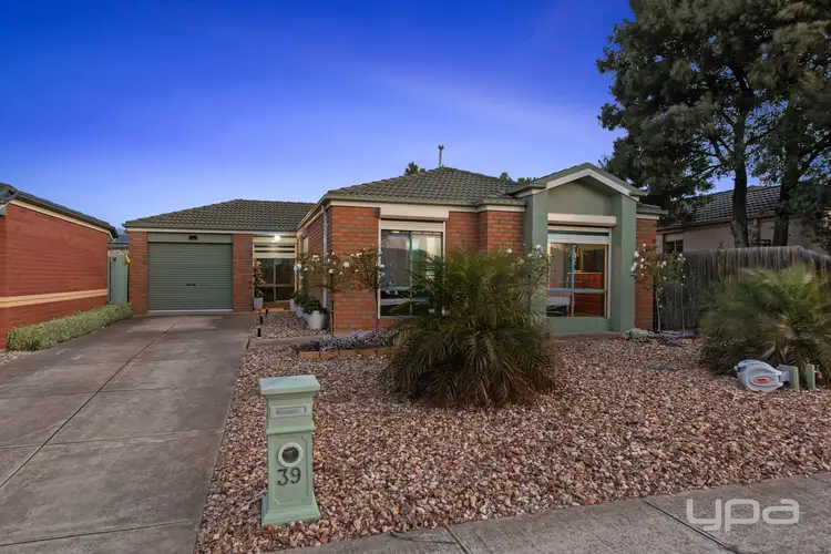 39 Timele Drive, Hillside VIC 3037
