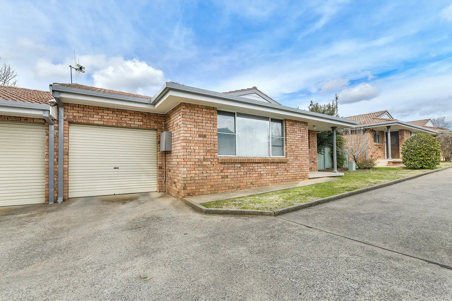 Main view of Homely townhouse listing, 2/16 Warrendine Street, Orange NSW 2800