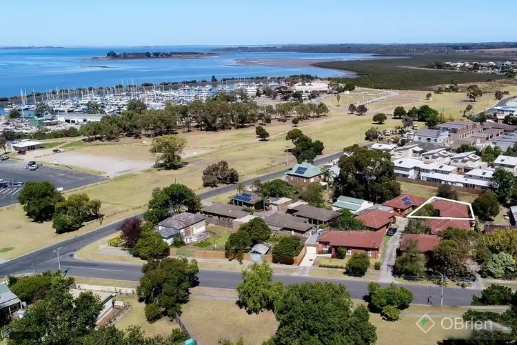 6/1 Herring Street, Hastings VIC 3915