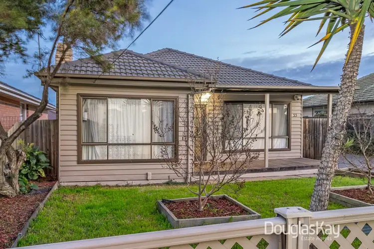 1/33 Furlong Road, Sunshine North VIC 3020