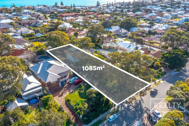 32 Hope Street, Watermans Bay WA 6020