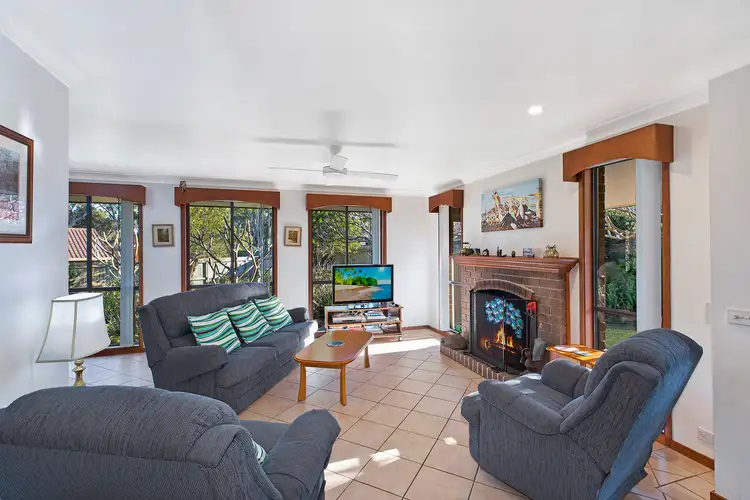 Second view of Homely house listing, 6 Lincoln Close, Bateau Bay NSW 2261