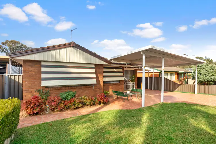 27 Elwood Crescent, Quakers Hill NSW 2763