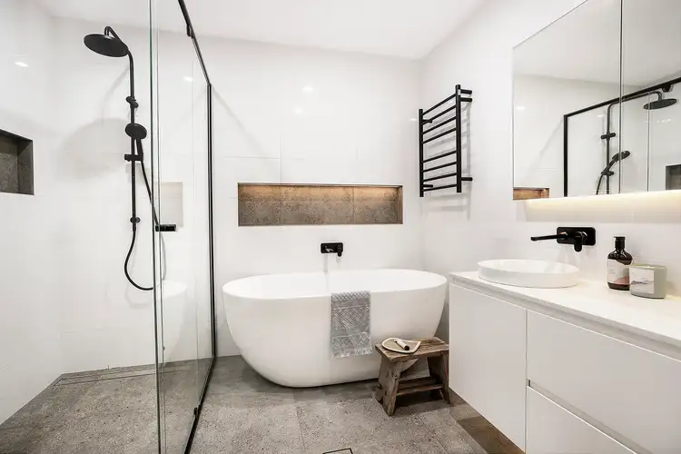 Fifth view of Homely semi-detached listing, 2/118 Caringbah Road, Caringbah South NSW 2229