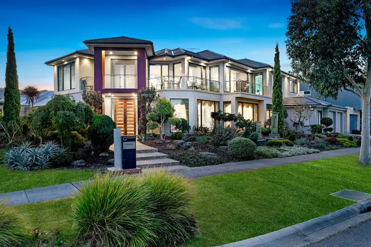 31 Waterside Drive, Waterways VIC 3195