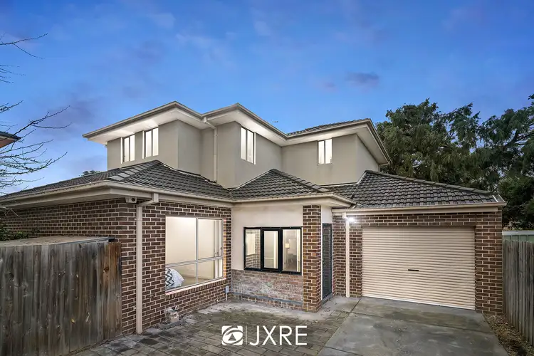 2/11 Donald Street, Clayton VIC 3168