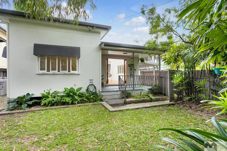 54 Marshall Street, Machans Beach QLD 4878