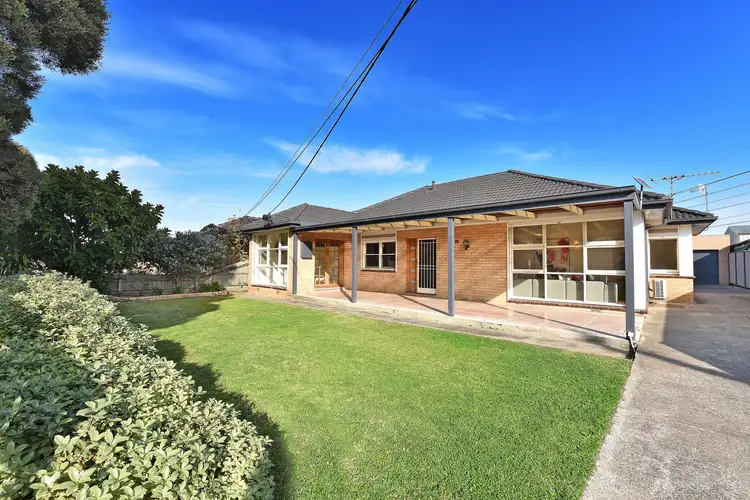75 McFadzean Avenue, Reservoir VIC 3073