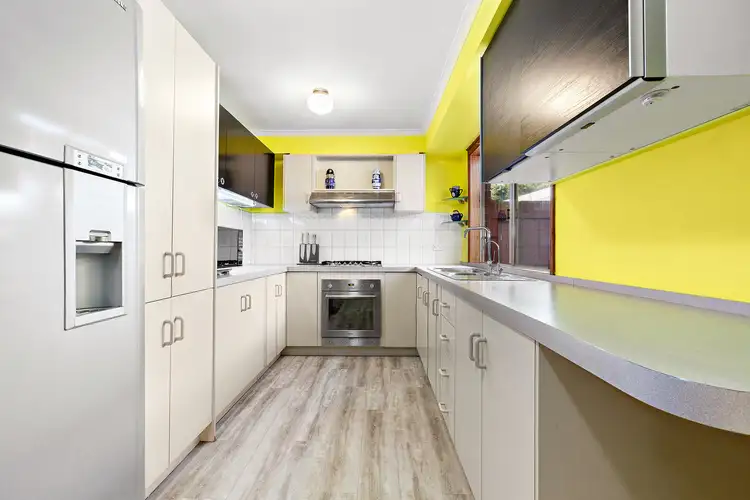 Second view of Homely house listing, 5 Bill Place, Hampton Park VIC 3976
