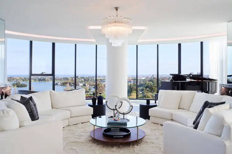 1405/7 Bowen Crescent, Melbourne VIC 3004