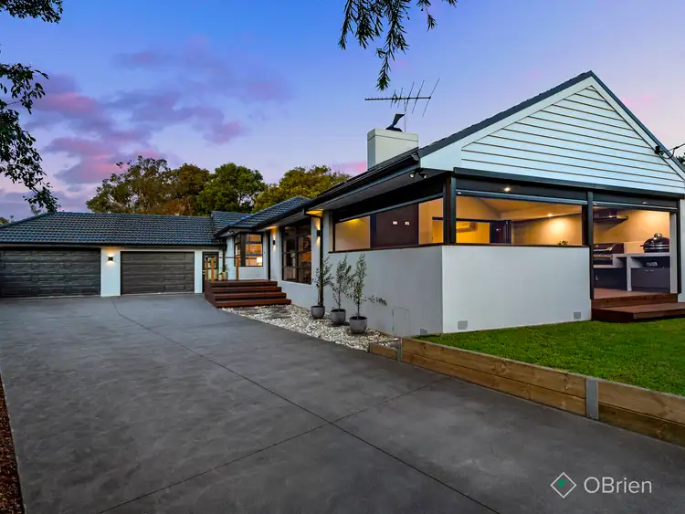 16 Tara Drive, Frankston VIC 3199