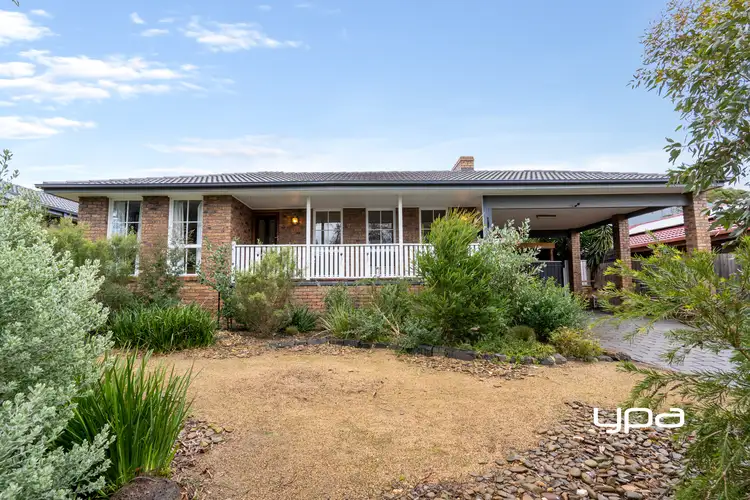 6 Haines Court, Sunbury VIC 3429