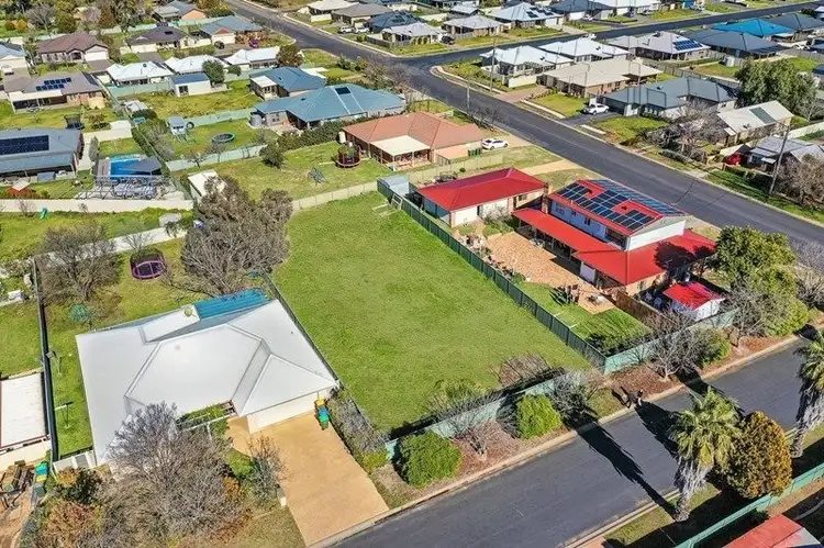 3 Woodside Close, Mudgee NSW 2850
