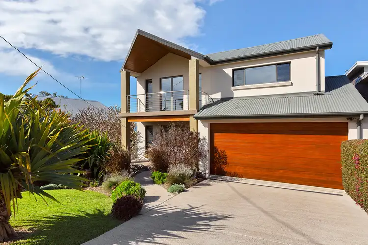8 Albury Street, Dudley NSW 2290